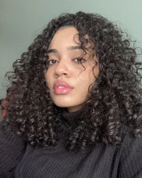 Retrato de Izabela Henrique